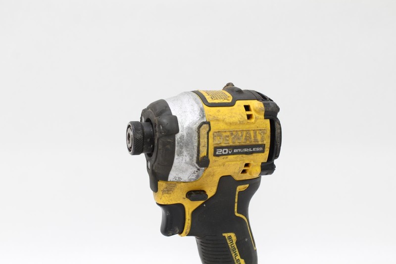 DeWALT DCF850 Atomic 20V Max Brushless 1/4" Impact Driver Kit w/ 2.0 Ah Battery gallery