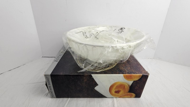 Royal Limited Fruit/Bread Stainless Steel Basket (011) - 9 1/2 in, New in Box gallery