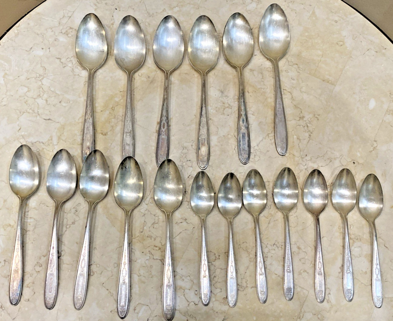 18 Piece Community Plate Silverplate Flatware Spoon Mixed Sizes Vintage ￼ gallery