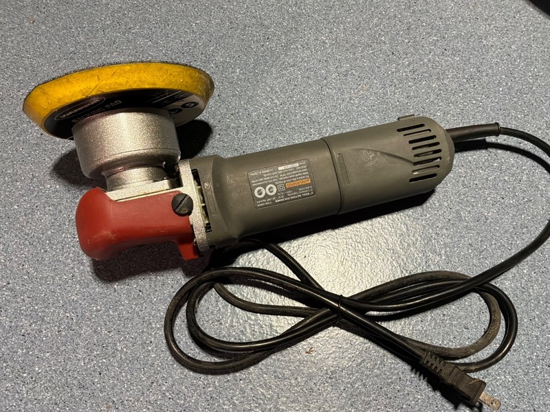 Chicago Electric 6" Dual Action Buffer Polisher gallery