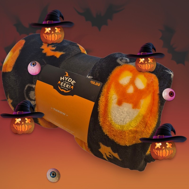 Hyde & and EEK Boutique 50x60 Soft Black Pumpkin and Bat Halloween Throw Blanket gallery