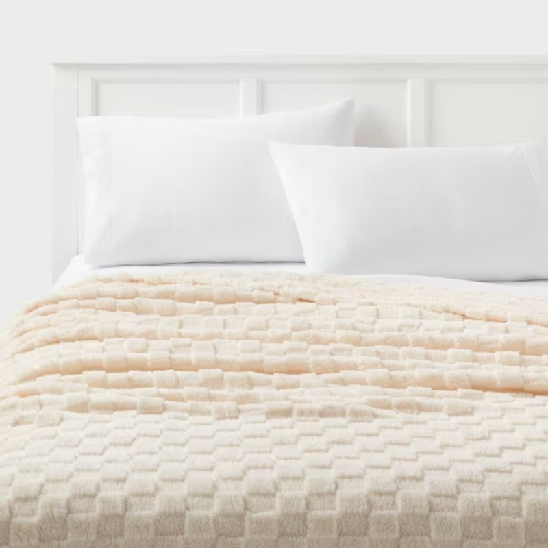 Full/Queen Checkered Blanket gallery