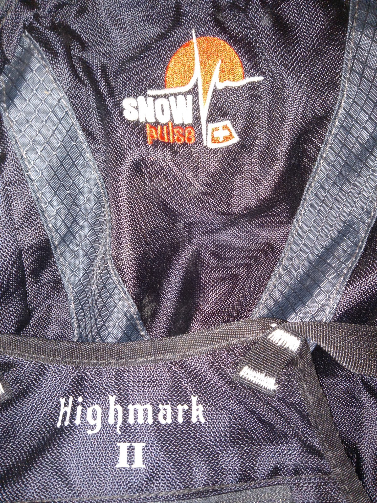 2.0 Avalanche Backpack Black Gray Blue 3