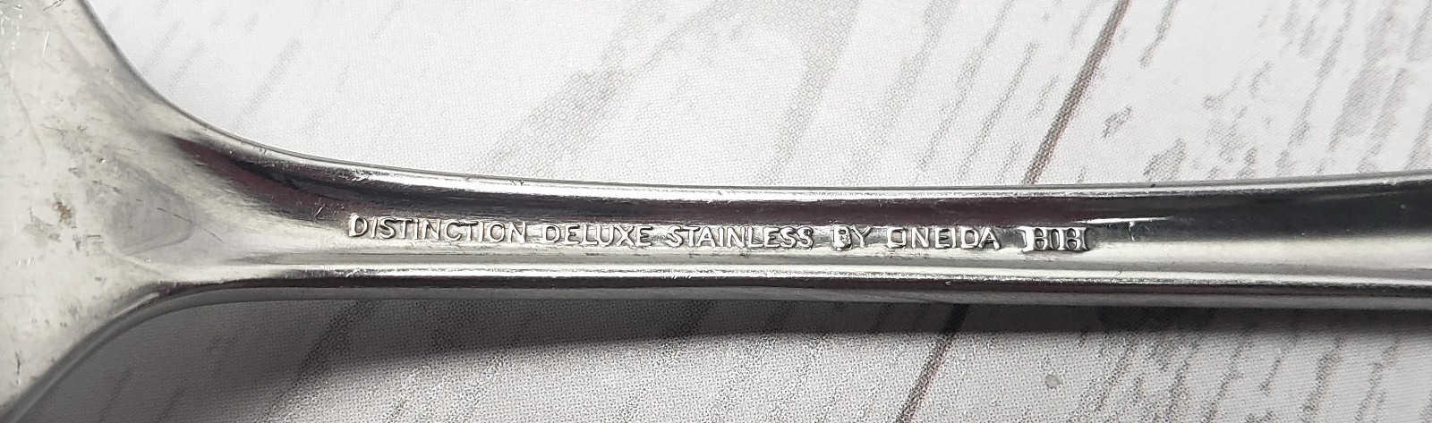 Oneida Rembrandt Distinction Deluxe Stainless Steel Salad Forks Lot of 4 D282 gallery