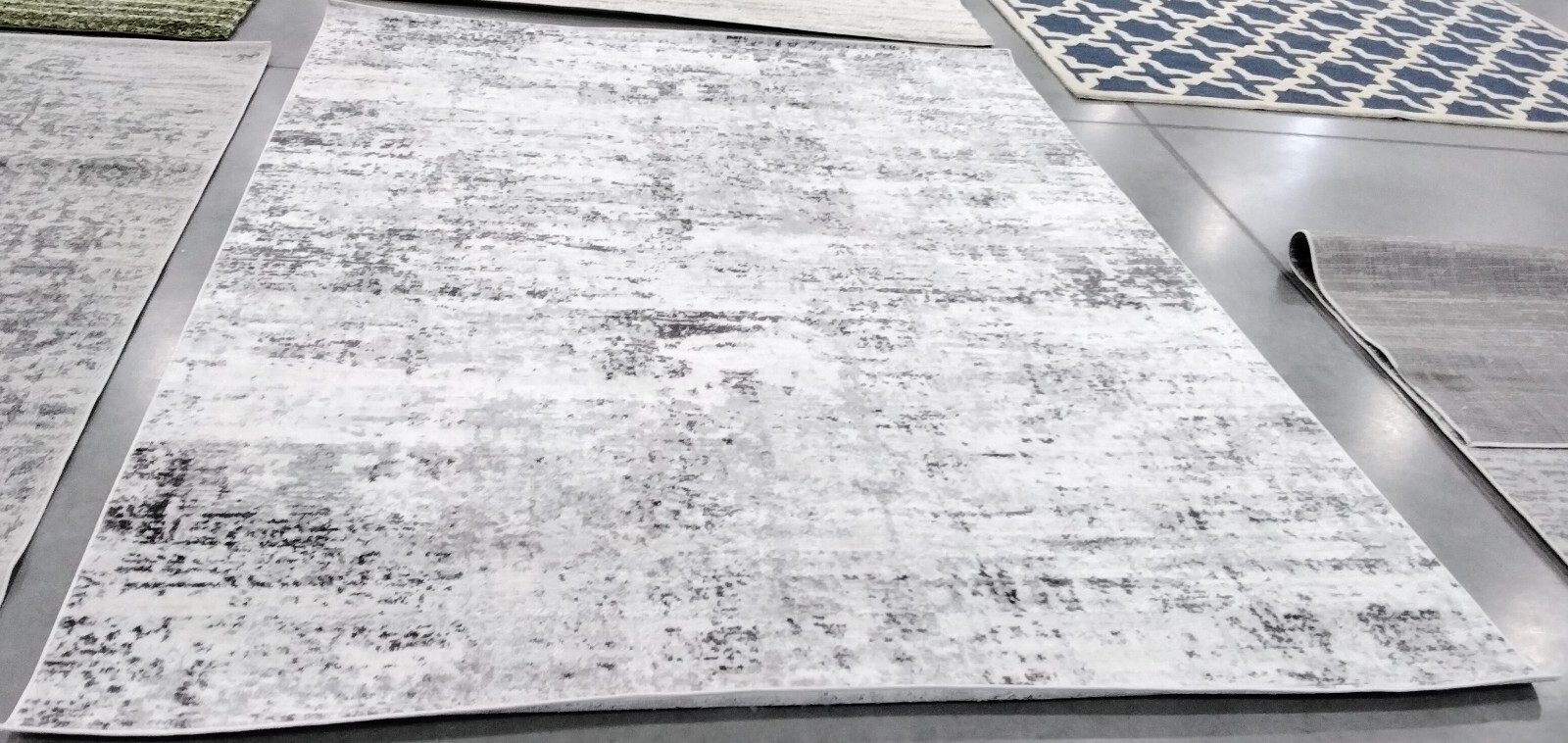 IVORY / GREY 8'-0" x 10'-0" Back Stain Rug, Reduced Price 1172763996 ALA700C-8 gallery