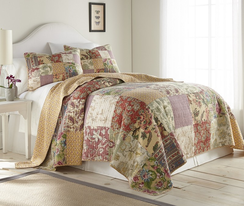 Delaney Floral Patchwork Pre-Washed Cotton Quilt Set - Daybed Coverlet - Throw gallery