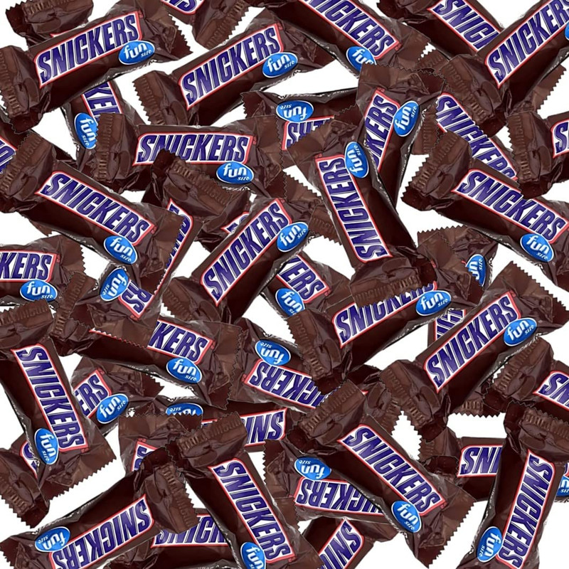 SNICKERS Milk Chocolate, Fun Size Candy Bars, Individually Wrapped (2 Pounds) gallery