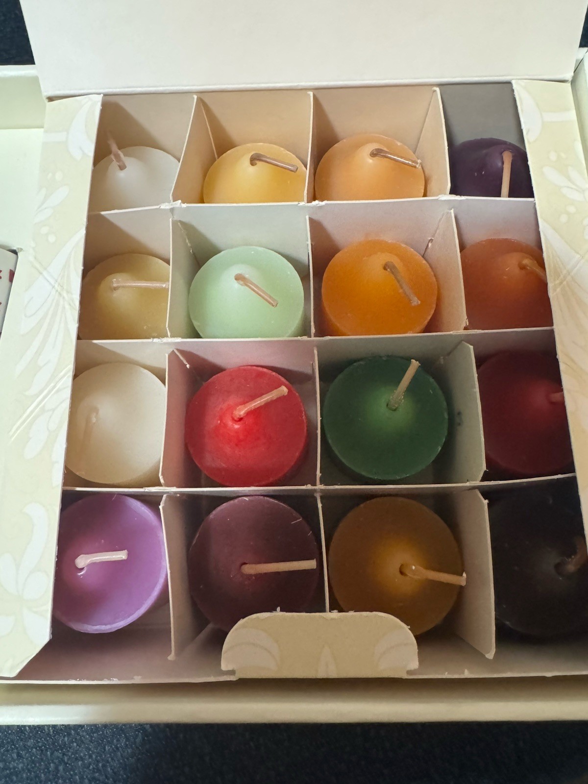 PartyLite 16 Piece Votive Sampler Box Set gallery