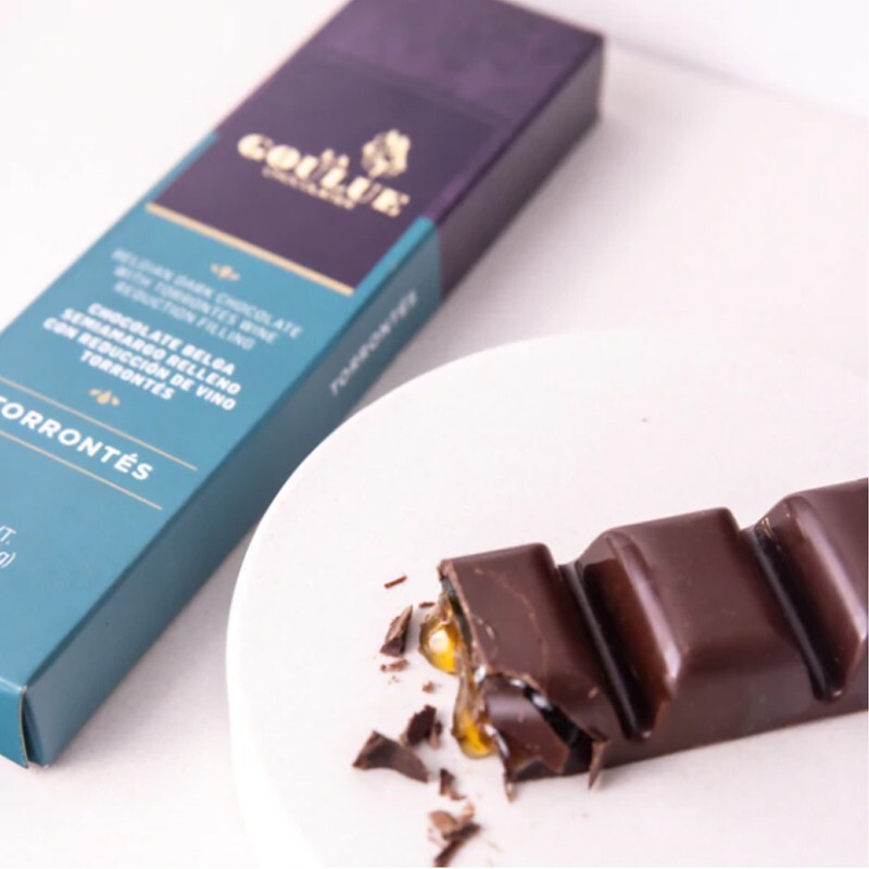6 Chocolate Bars + 4 Chocolate Tablets + Malbec Joven Jean Rivier gallery