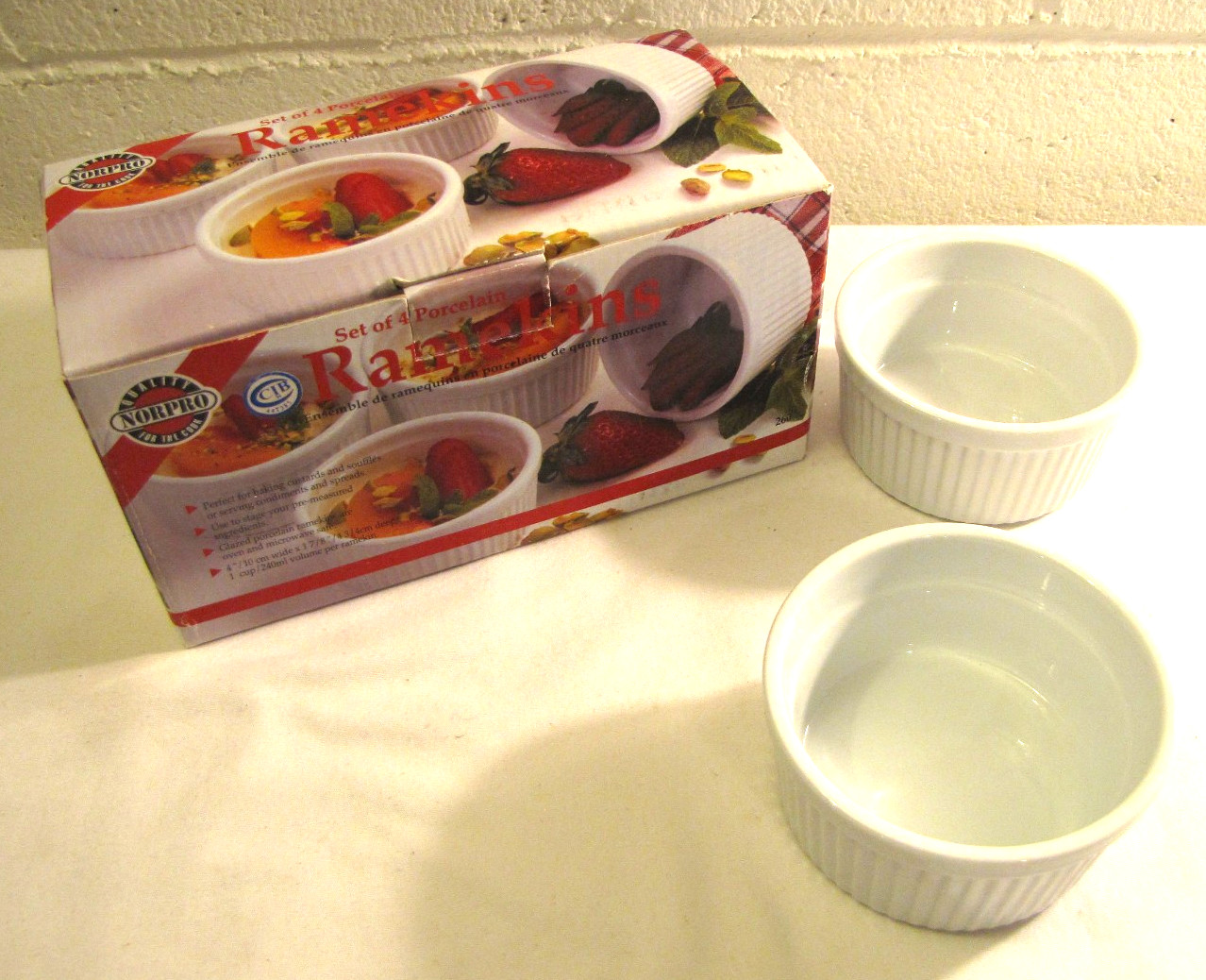 Norpro 1 Cup/8oz/236ml Porcelain Ramekins Set of 6 White Bowls Crème Brûlée NEW gallery