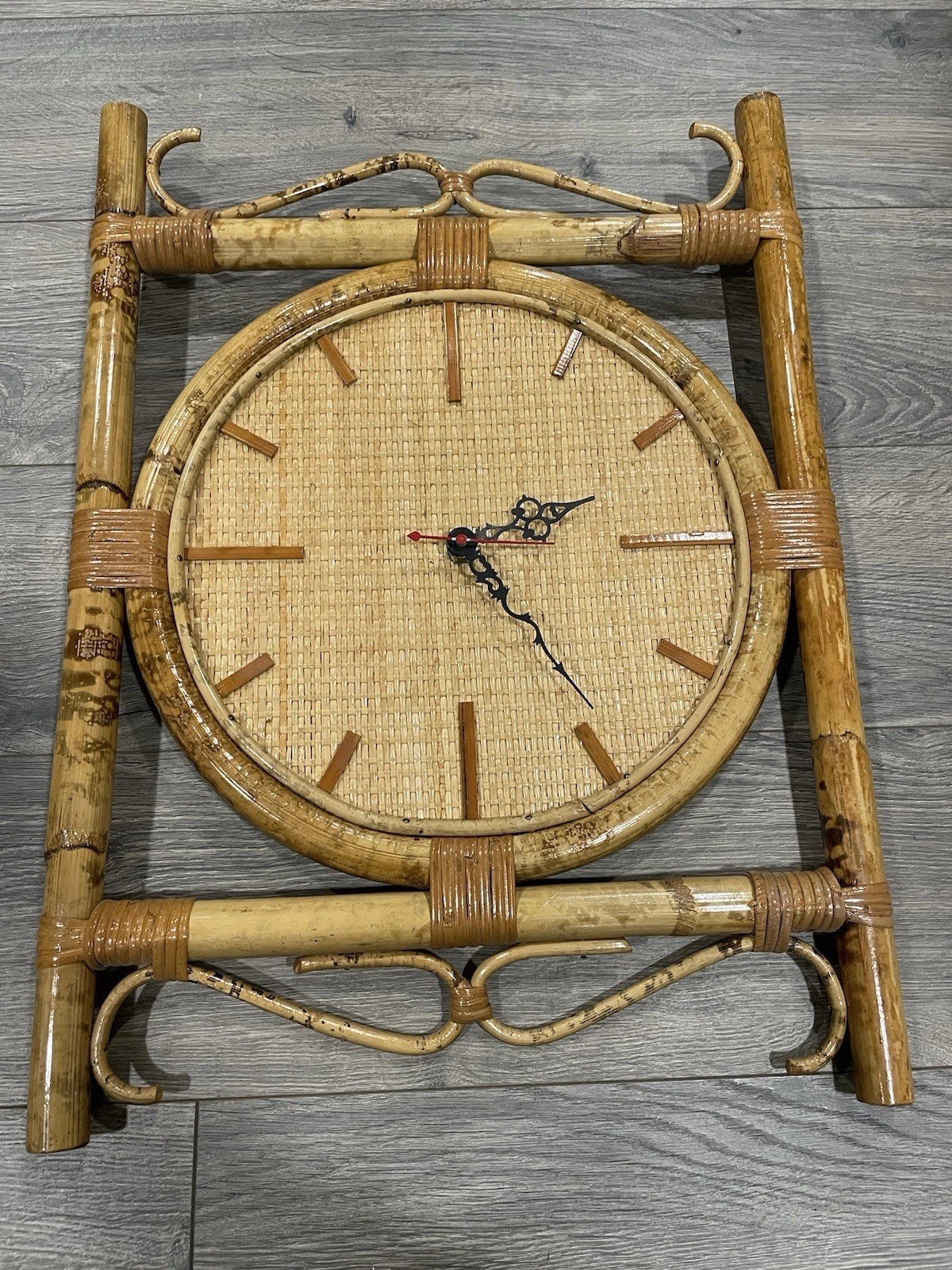 Vintage Rattan Bamboo Wicker Wall Clock Boho Decor Hanging Wall Decor Works gallery