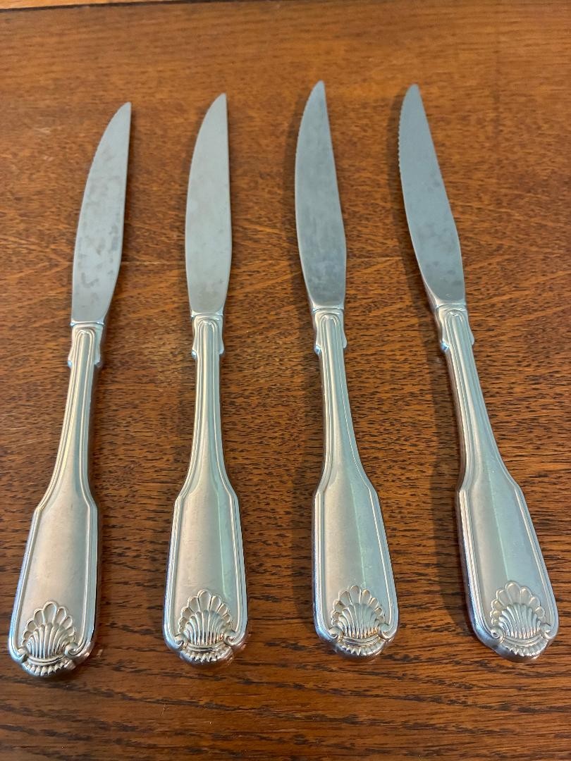 Oneida Classic Shell Stainless - Set of 4 Dinner Knives gallery