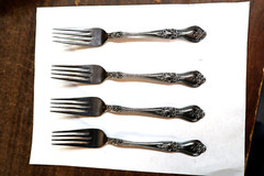 Stanley Roberts Stainless Flatware Precious Rose Pattern 4 Dinner Forks 7 5/8″