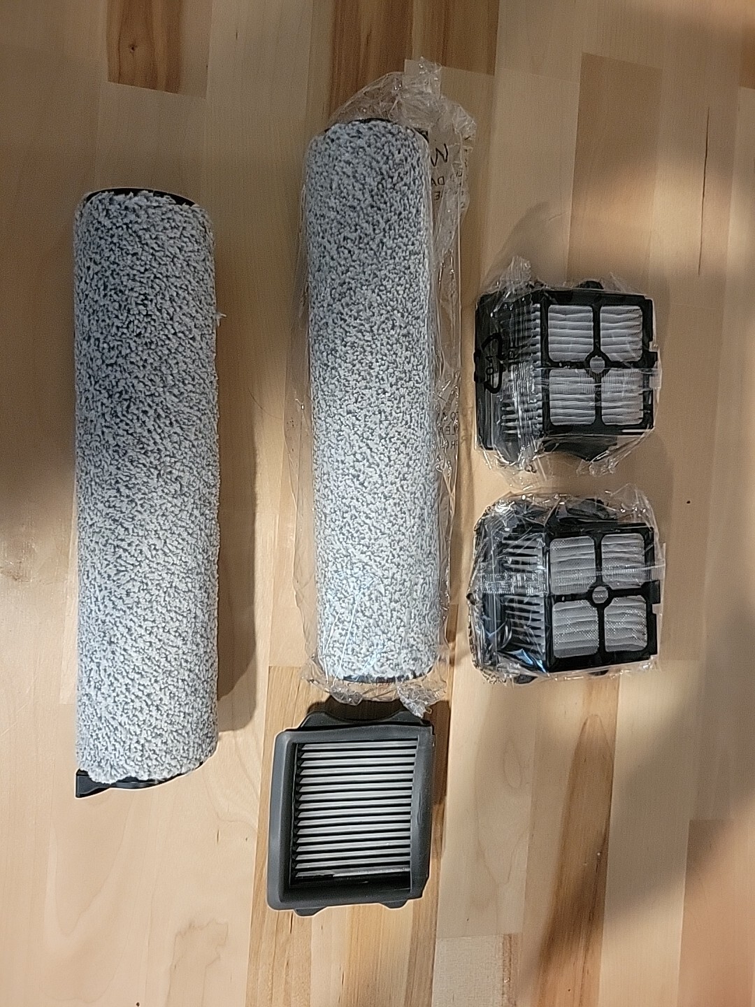 iFloor 3 Replacement HEPA Filter and Brush Roller for iFloor 3 and iFloor One S3 gallery