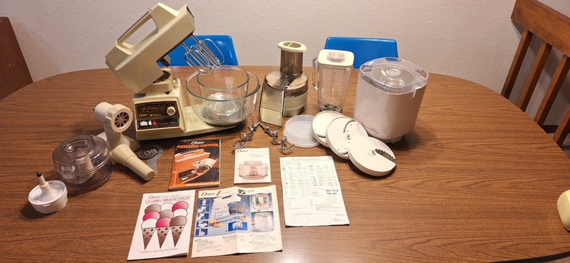 Oster Regency Kitchen Center 10 Speed Motor Tested VTG With Lots of Attachments! gallery