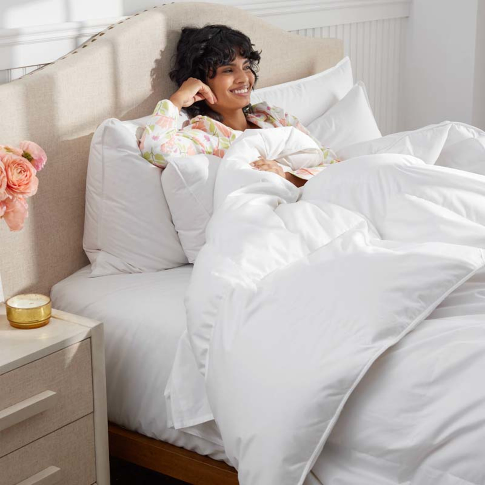 Premium LoftAIRE Ultra Alberta Down Alternative Extra Warmth Comforter - Whit... gallery