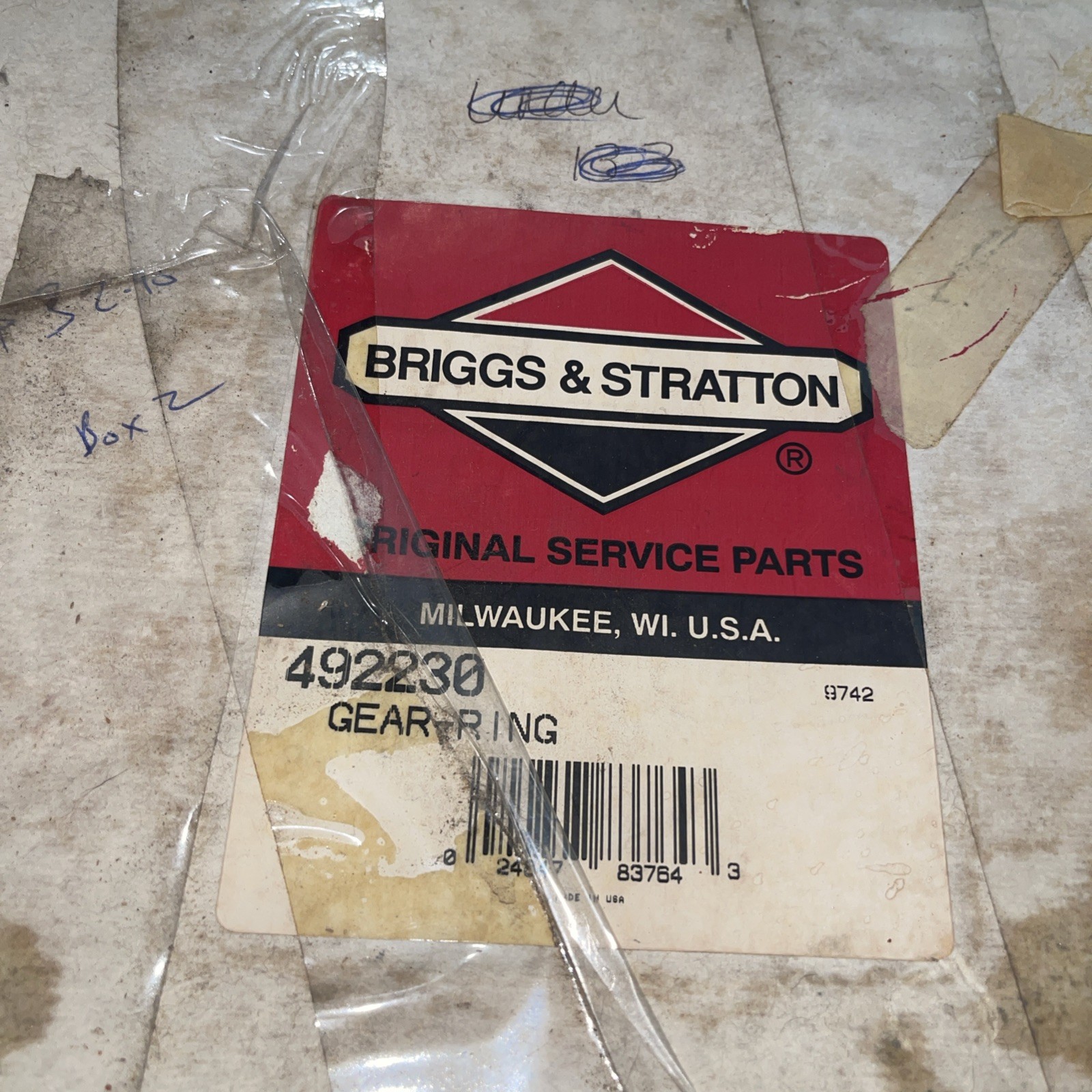 Genuine Briggs & Stratton 492230 Ring Gear – OEM – New Old Stock – Discontinued gallery