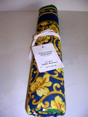 WILLIAMS SONOMA PALERMO TABLE RUNNER 16 X 108 IN 100% COTTON BLUE YELLOW GRN NWT