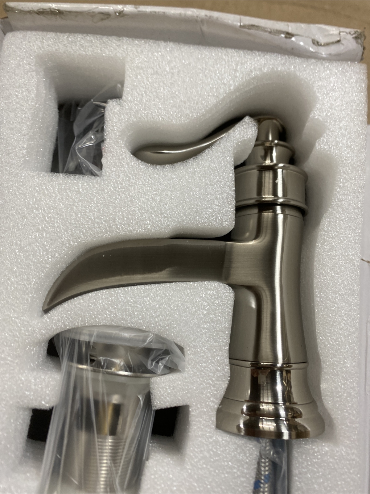 BWE Single Hole / Single Handle Low Arc Bathroom Faucet Brushed Nickle gallery