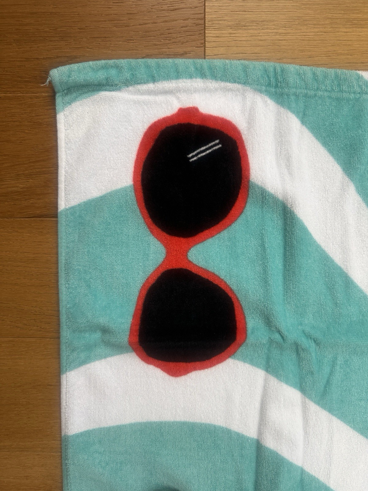 Kate Spade Large Beach Towel Blue White Red 40 x 70 Inches gallery