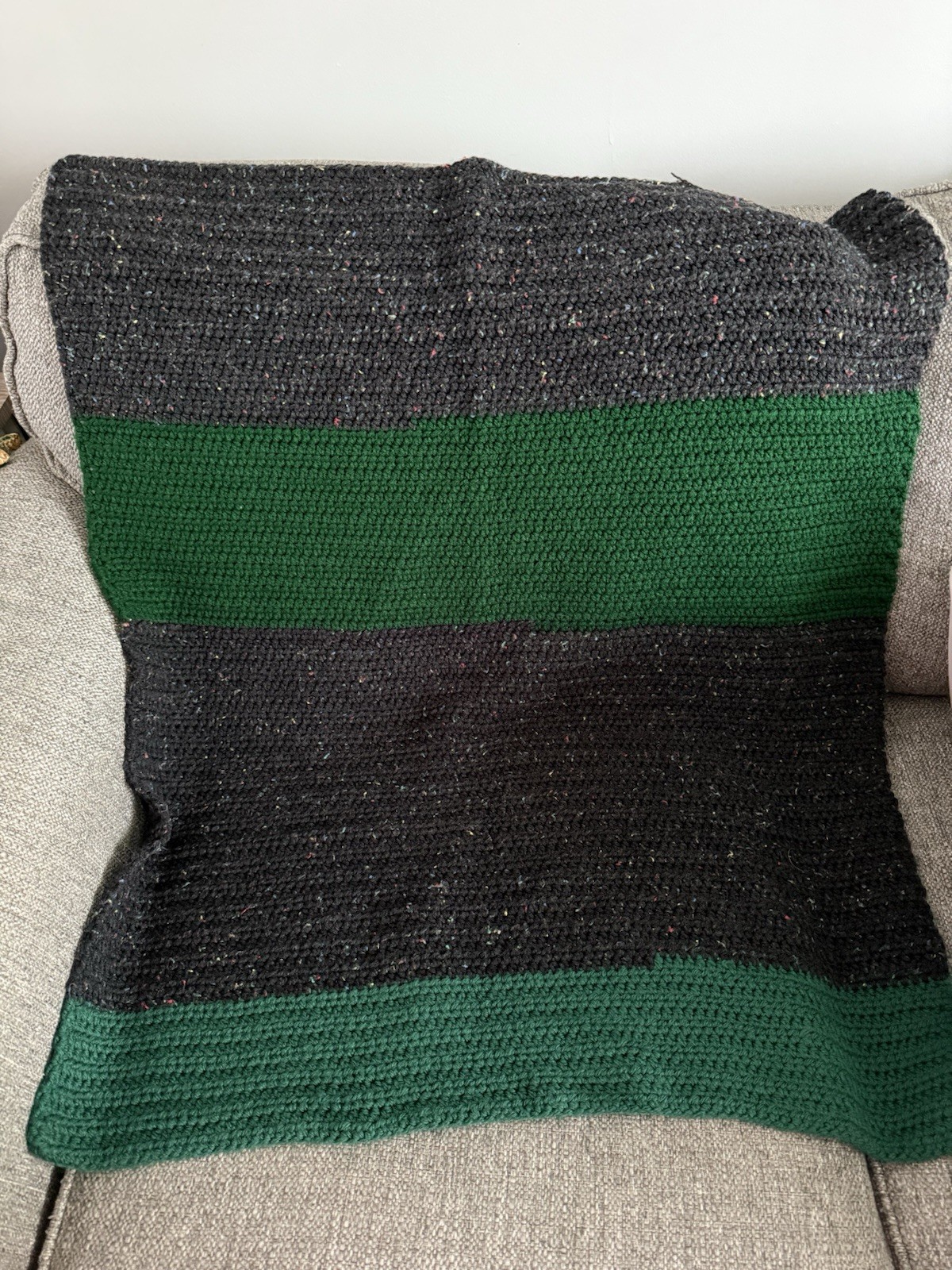 VTG Handmade Granny Square Afghan Throw Blanket Green & Black 37inX50in gallery