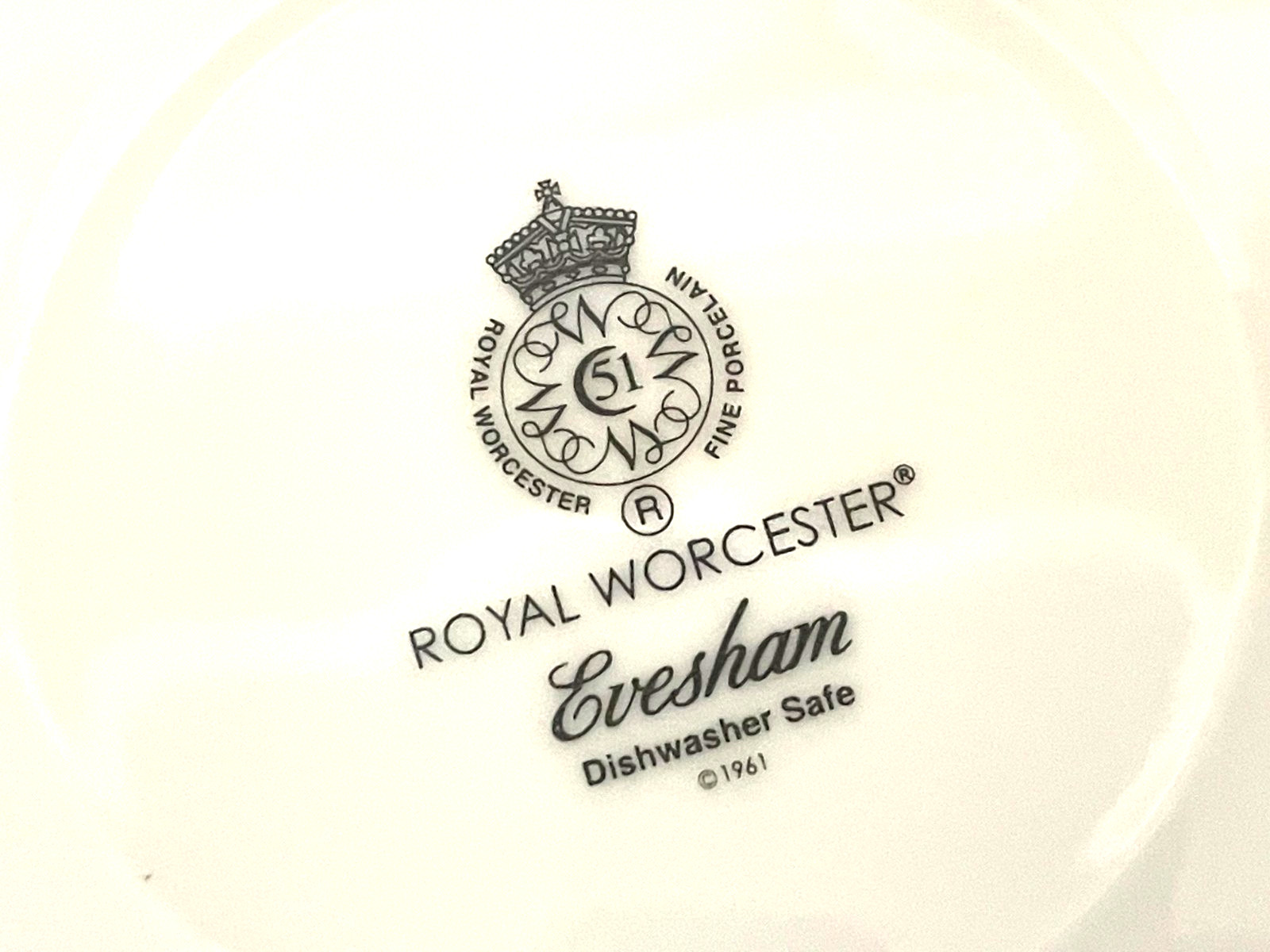 Royal Worcester Evesham Gold Dinner Plates 10 1/2" (Set Of 4) gallery