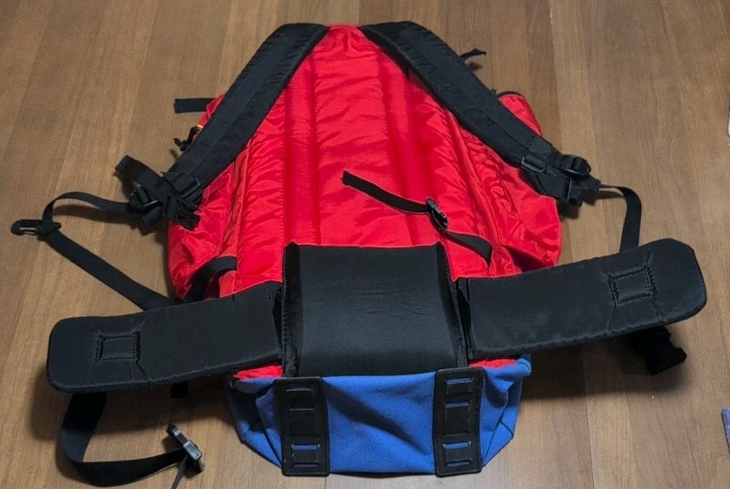 Vintage Kelty Redwing Internal Frame-hiking backpack Red-90s  4