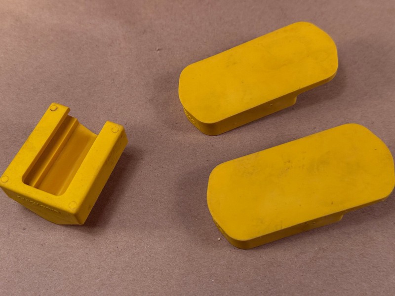 Two Quick Grip Full Face Pads - Accessory for Bar Clamp - part of 40104 + Corner gallery