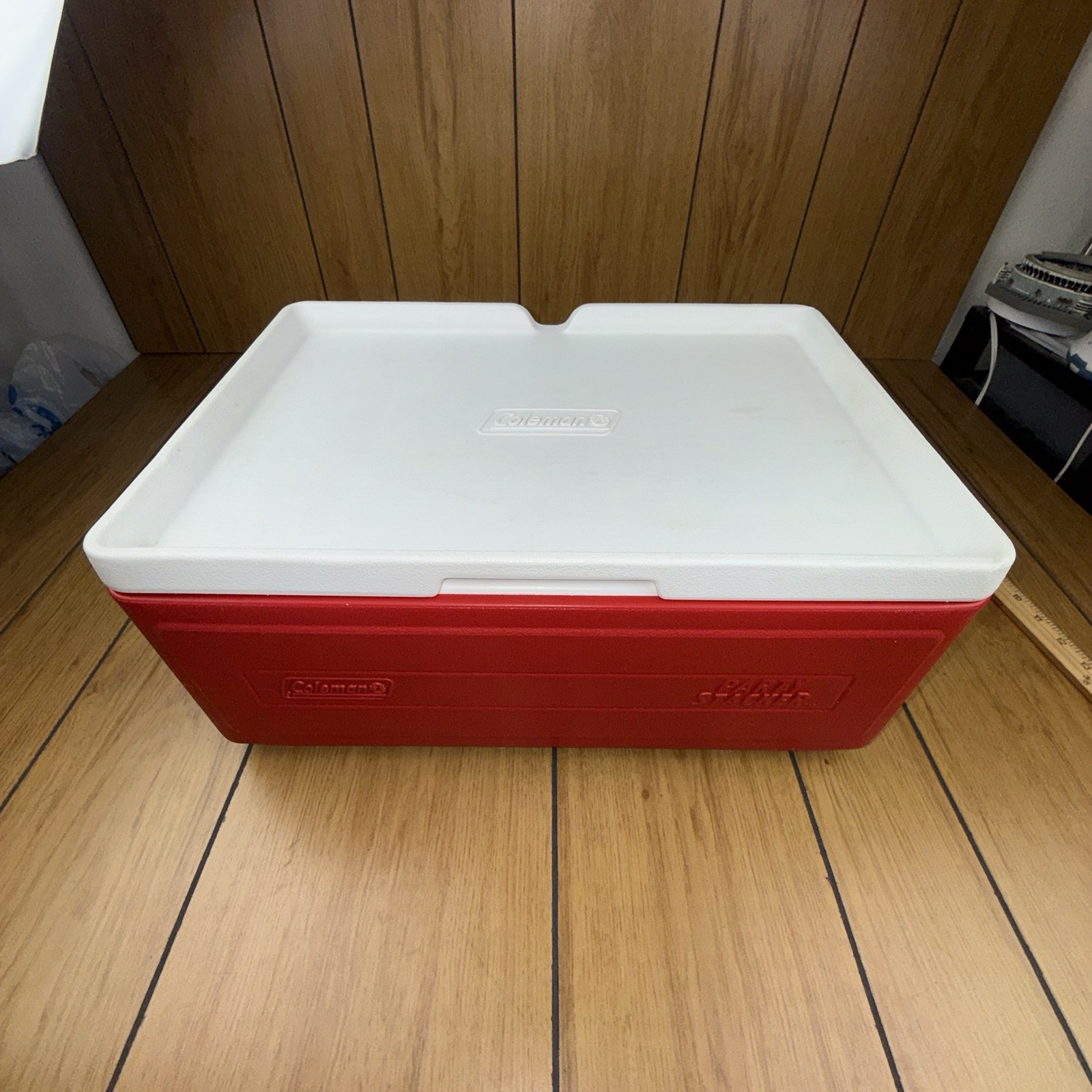 Coleman 6225 Party Stacker 24 qt Stackable Cooler Box Red/White gallery