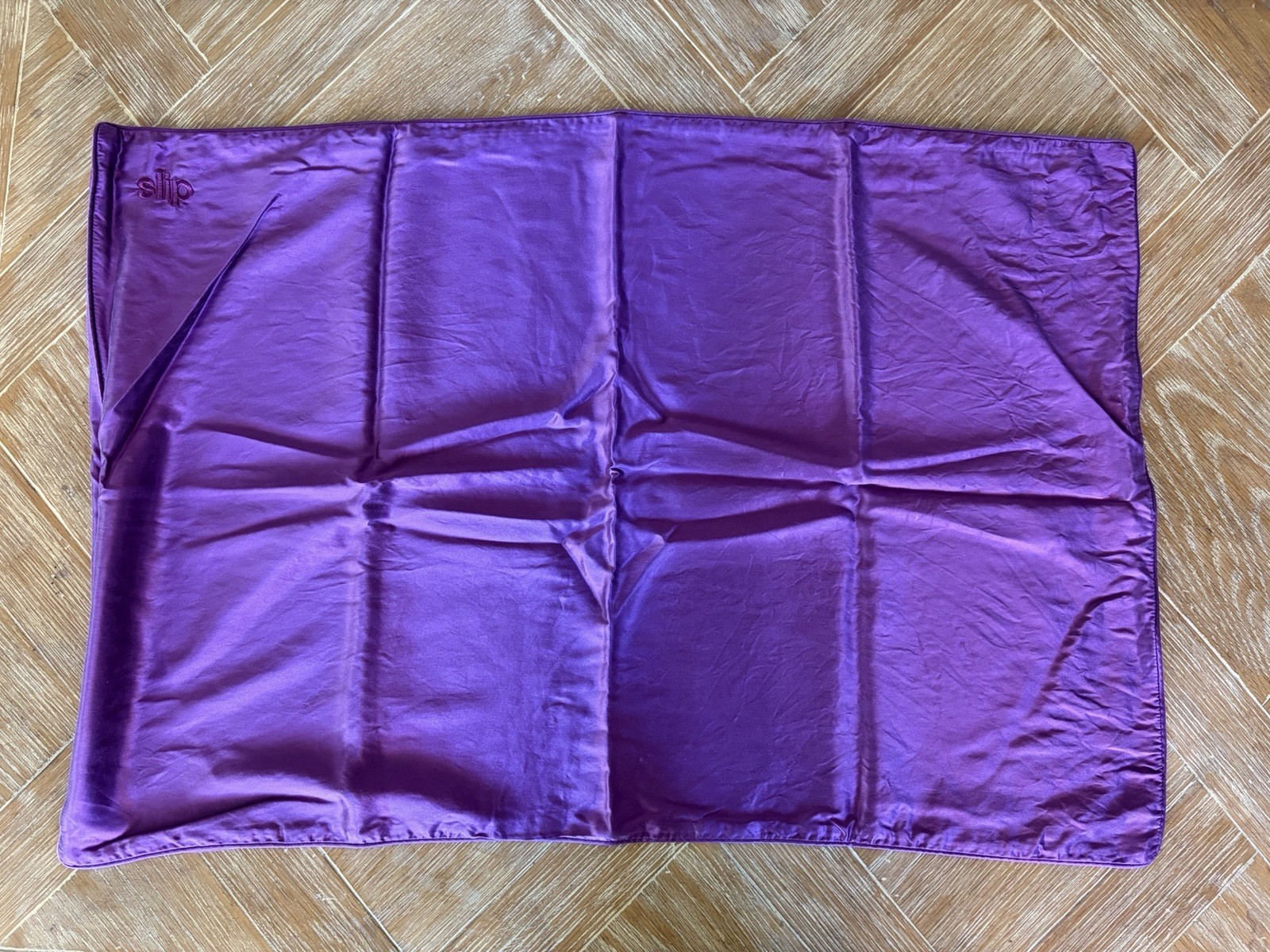 Slip Pure Silk Queen Zippered Pillowcase Set of 2, Grape Purple gallery