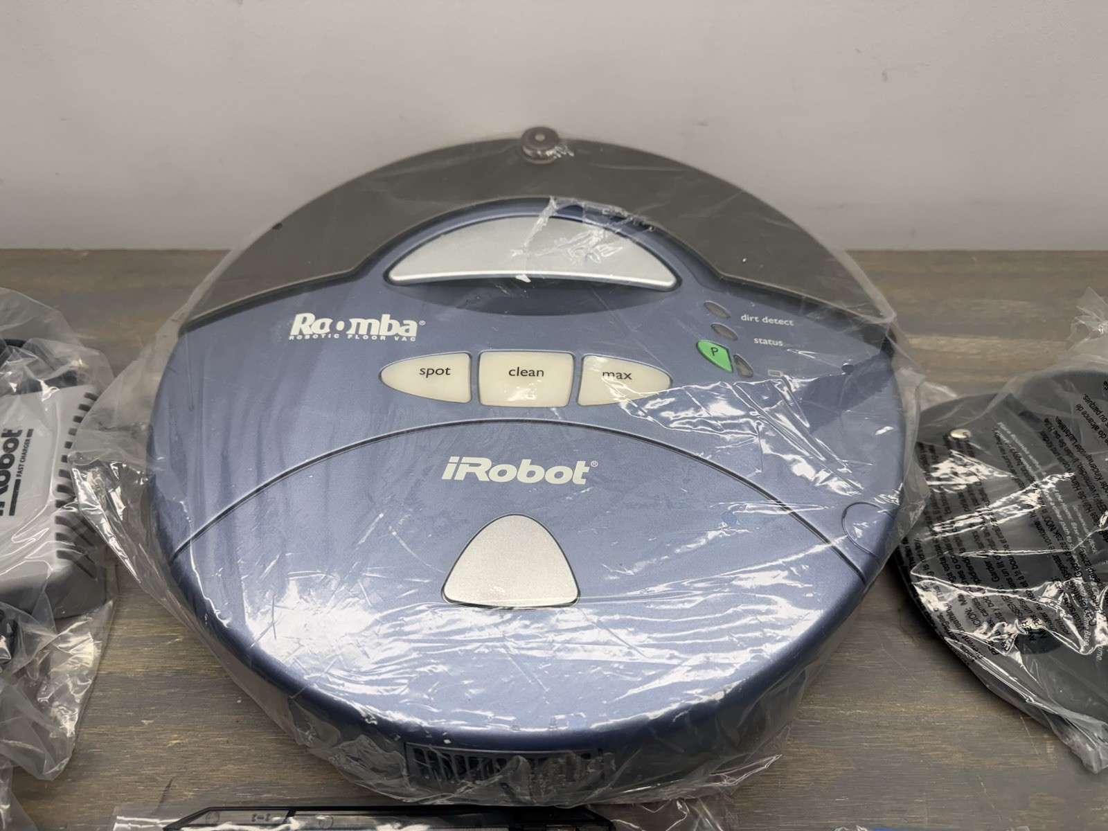 iRobot Roomba 4130 Original Floor Cleaner Vacuum New Old Stock Open Box! gallery
