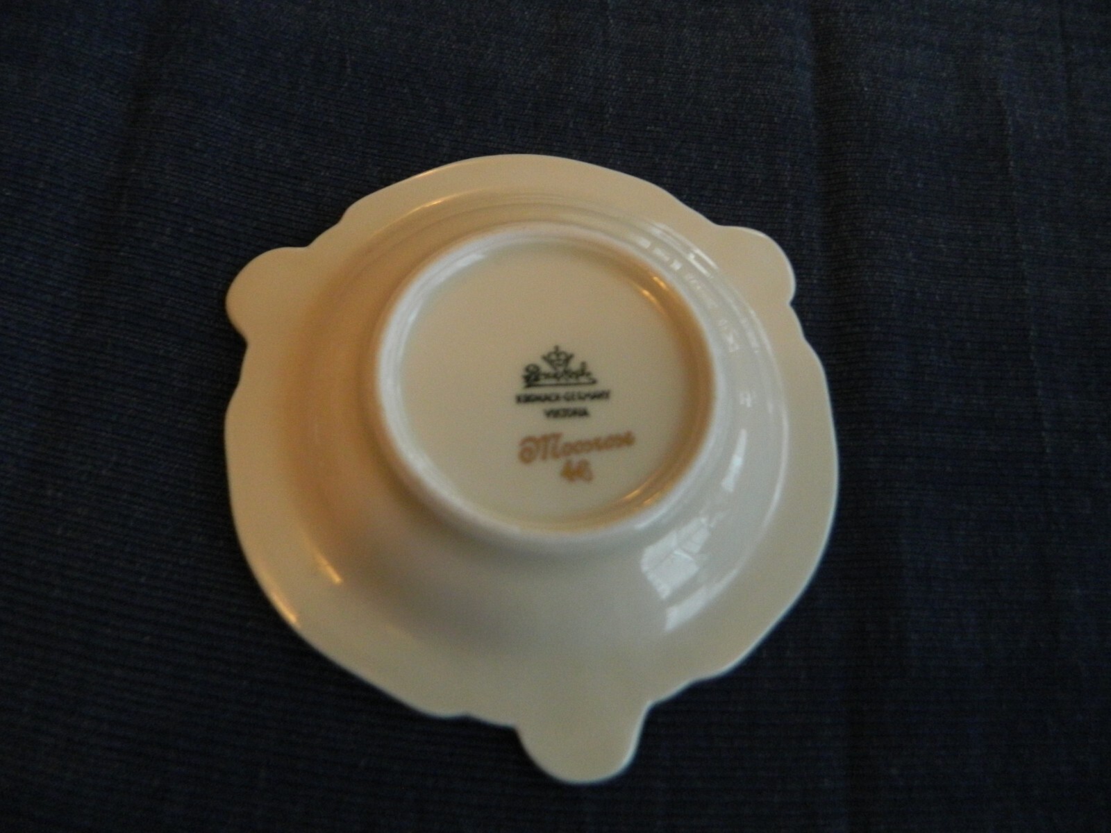 Rosenthal Pompadour Moss Rose Ivory Ash Tray 17-1 gallery