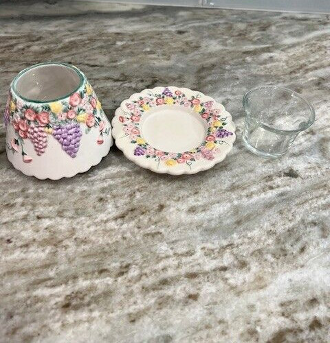Yankee Candle Votive/Tea Light Candle Holder Wisteria gallery