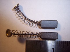 Set Replacement Motor Carbon Brush 13mm x 6mm x 5.5mm (5/8″x15/64″x7/32″)