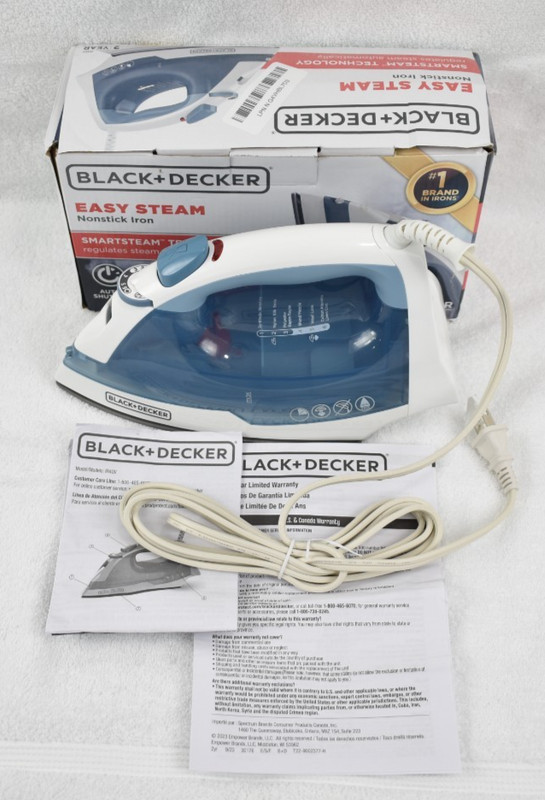BLACK+DECKER IR40V Easy Steam Compact Nonstick Iron / Auto Shutoff / Blue/White gallery