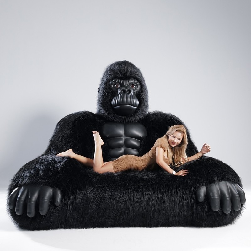 Inflatable Gorilla Couch Sofa Luxury Mink Plush 600kg Load Capacity Lounge Chair gallery