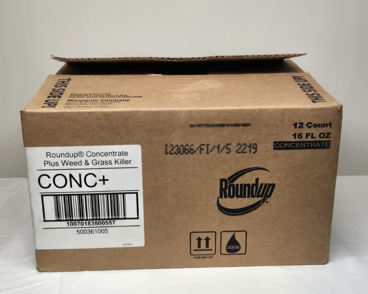 Roundup Weed and Grass Killer Concentrate Plus 16 oz - (12-count) 192 Fl. oz. gallery