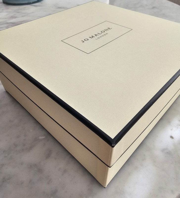Jo Malone Square Gift Box with Bow Empty 8"L x 8"W x 3.25"H NEW gallery