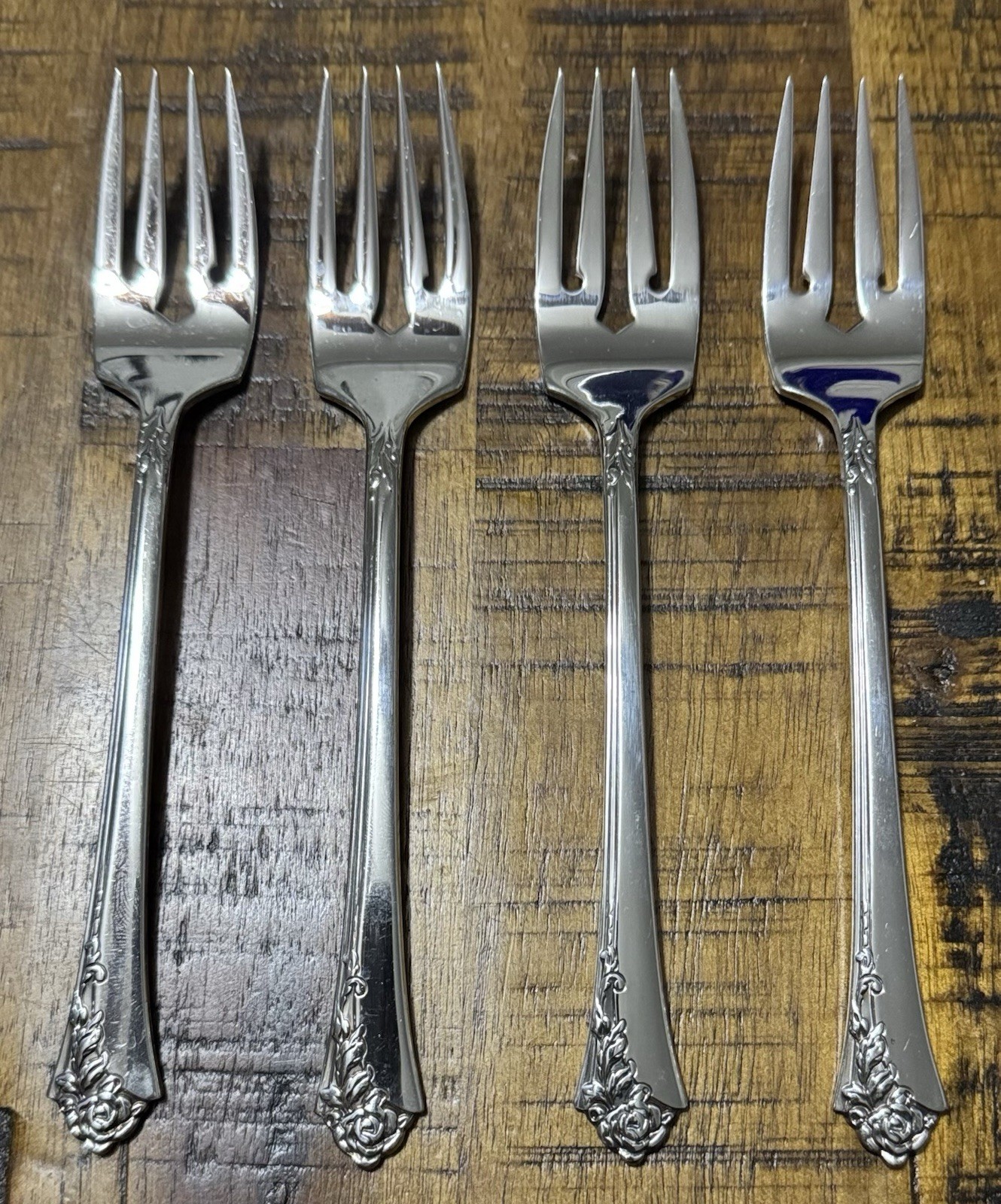 4 Oneida DAMASK ROSE Glossy Cube Mark Stainless Flatware SALAD FORKS gallery