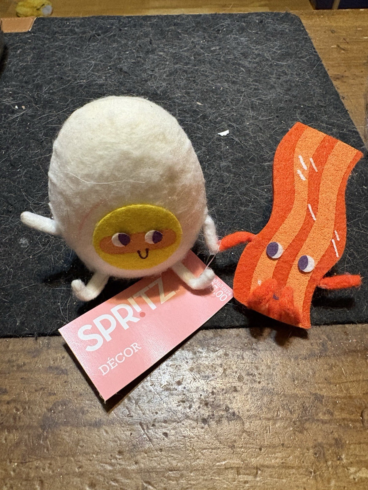 Target Spritz Valentine's Day Bacon and Egg Felt Decorative Figures NWT 2023 gallery