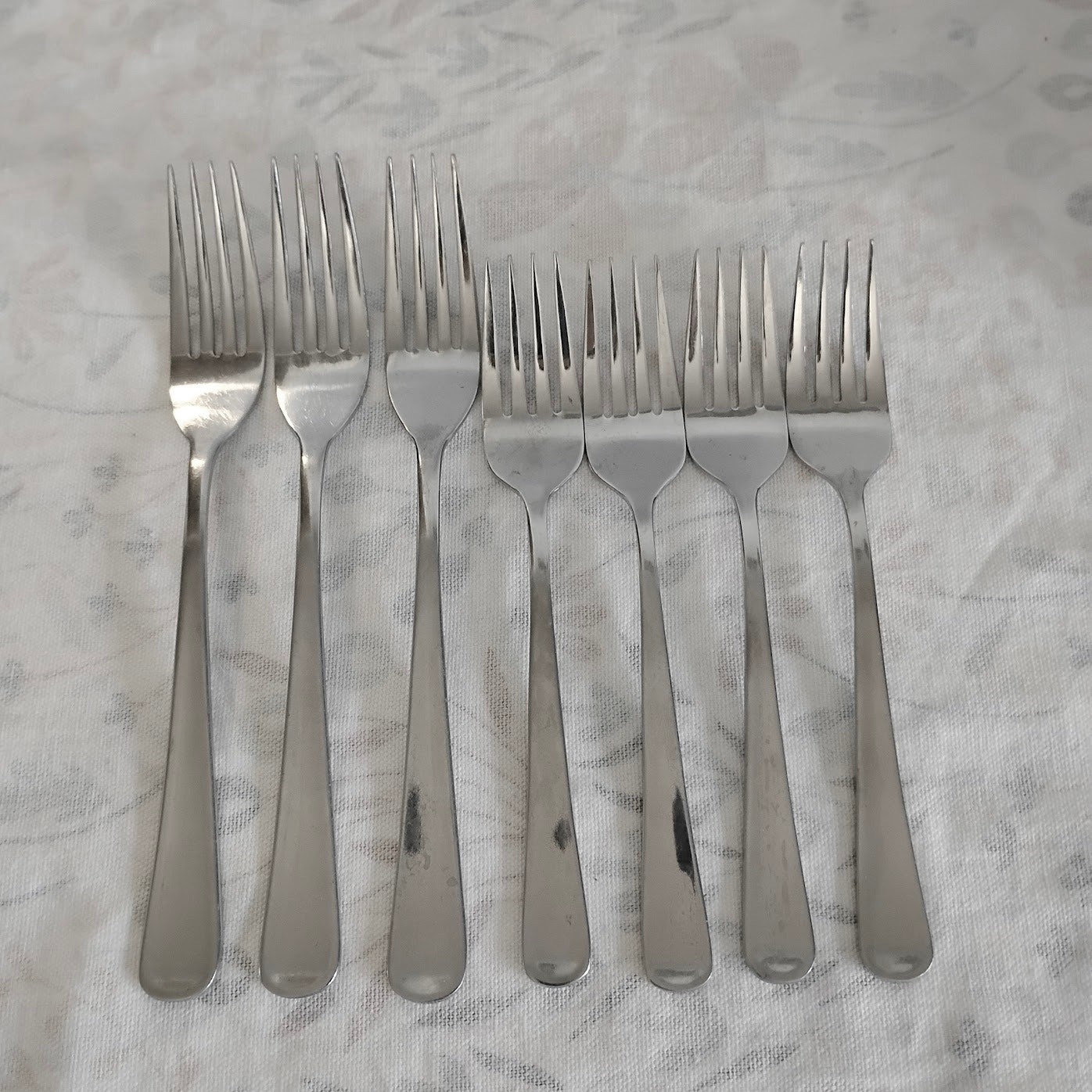 7 Retroneu RTR17 Stainless Forks 3 Dinner 7 5/8" 4 Salad 6 5/8" Indonesia gallery