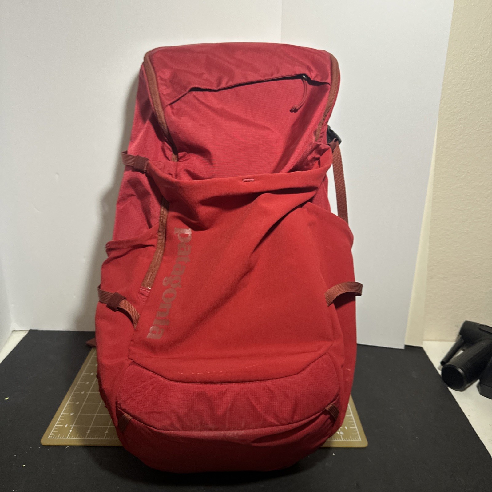 Patagonia Nine Trails Pack 28L – Red – Hiking Backpack