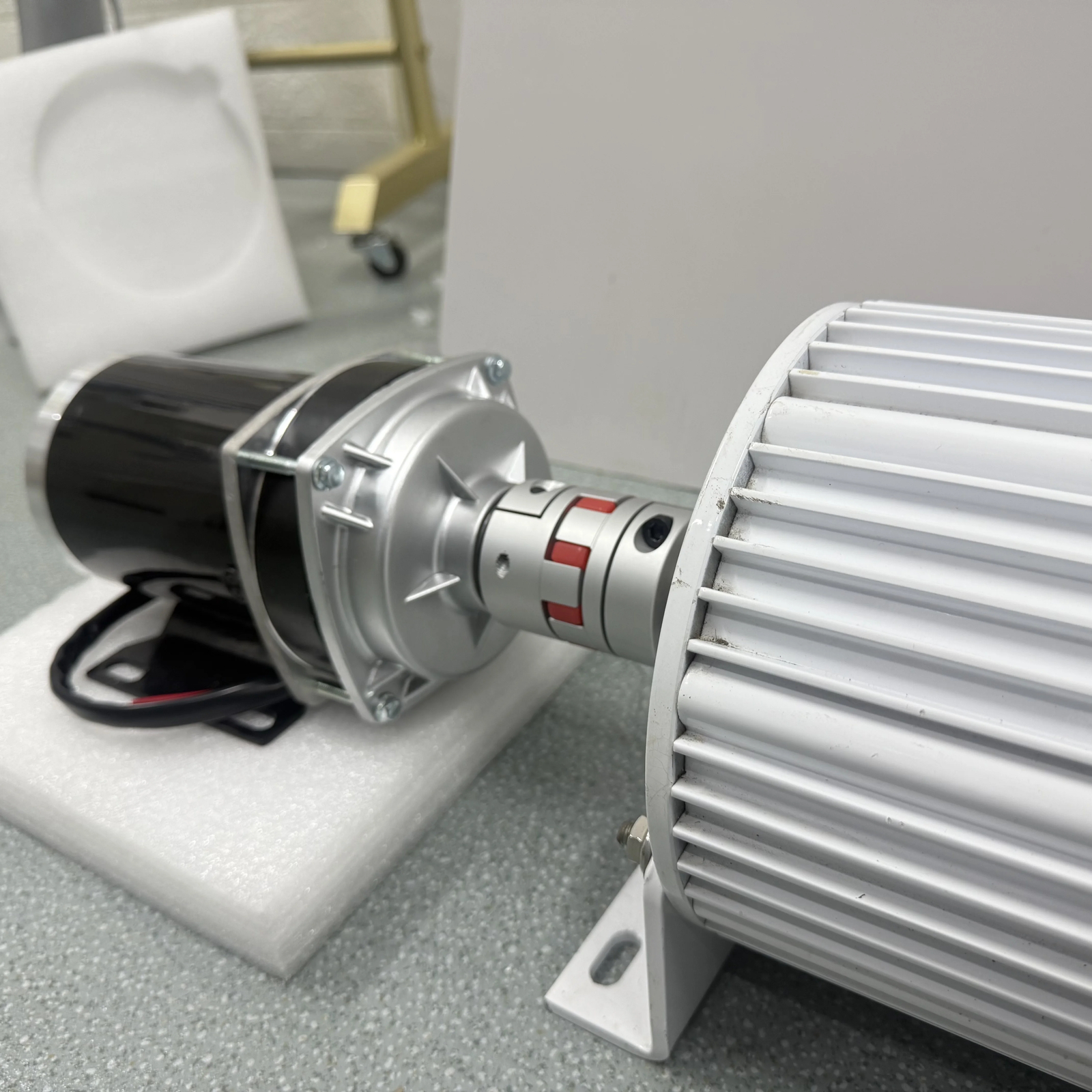 600W Permanent Magnet Generator 24V Low Speeds DC Brushed Motor With shaft gallery