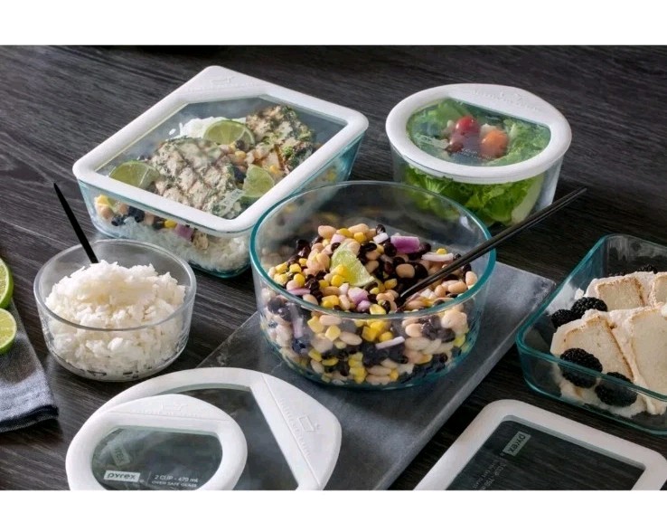 Pyrex 10-piece Ultimate Glass Food Storage Set gallery