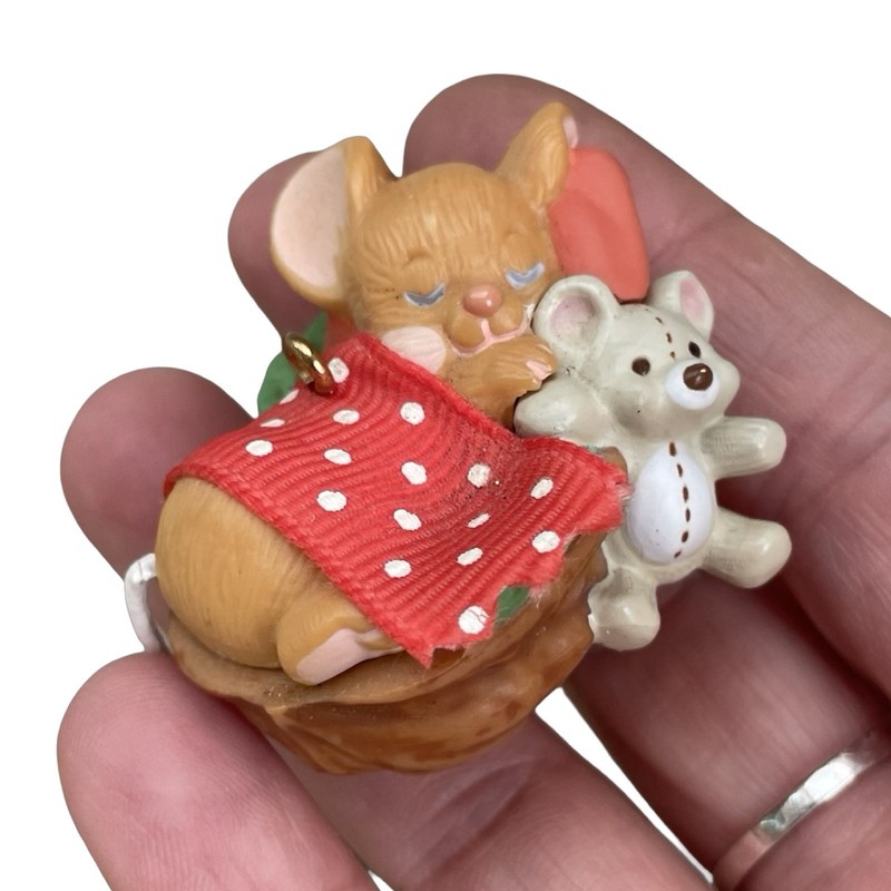 Hallmark 1984 Napping Brown Mouse Keepsake Ornament Sleeping Teddy Christmas MIB gallery
