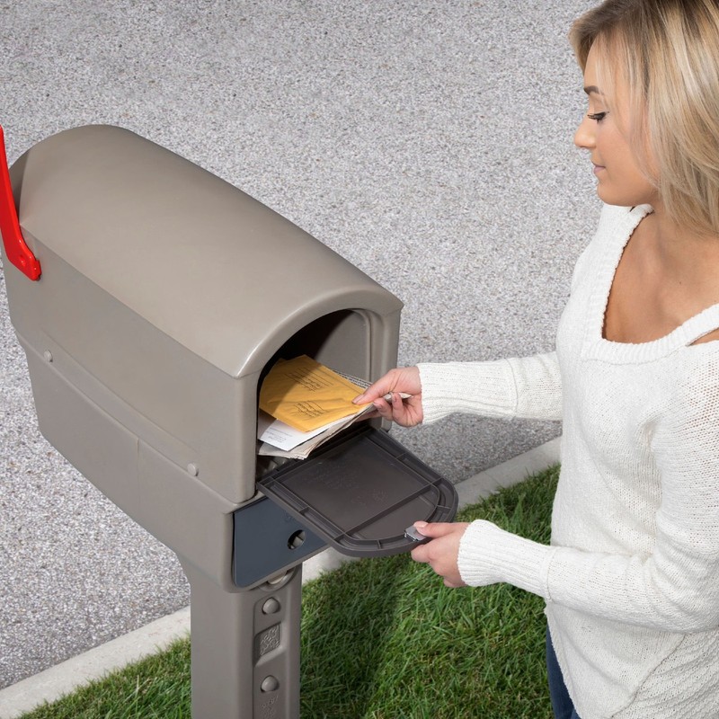 Step2 MailMaster Express Plus Plastic Mailbox Mocha Finish gallery