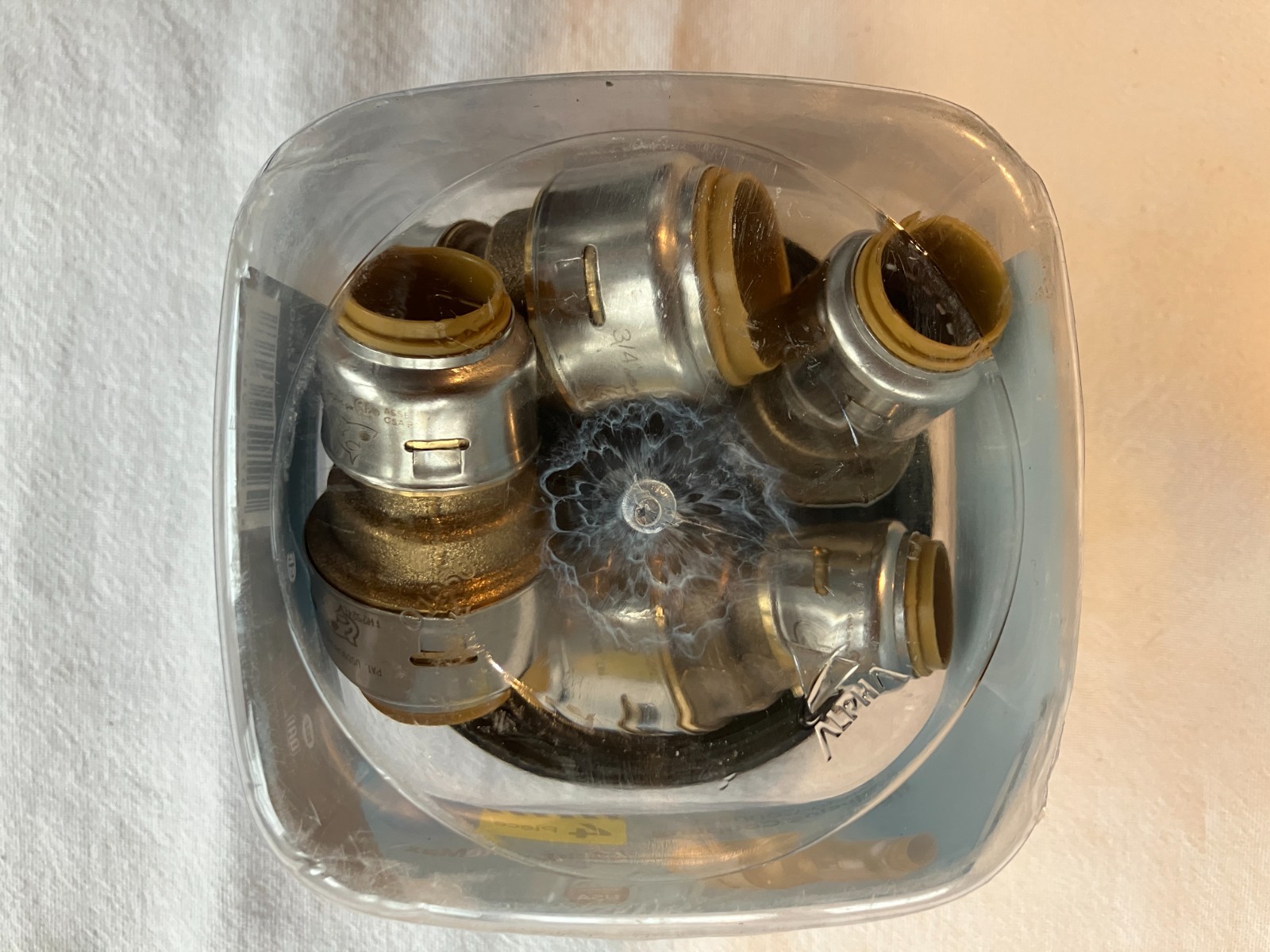 SharkBiteMax UR058J4 Push-To-Connect Brass Reducing Coupling 3/4" x 1/2", 4/Pack gallery