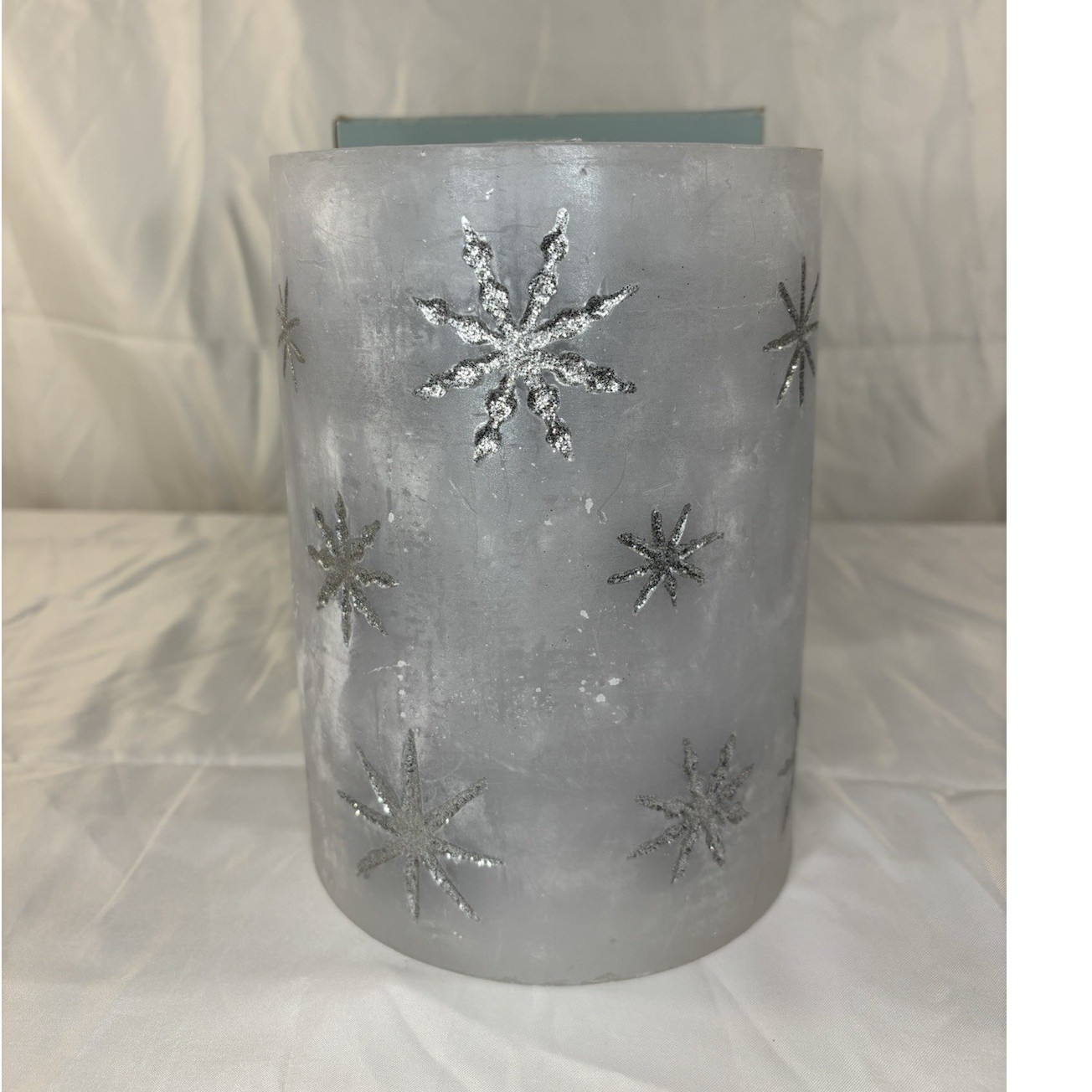 Retired PartyLite Silver Snowflake Wax Luminary L2012 New With Original Box 8” gallery