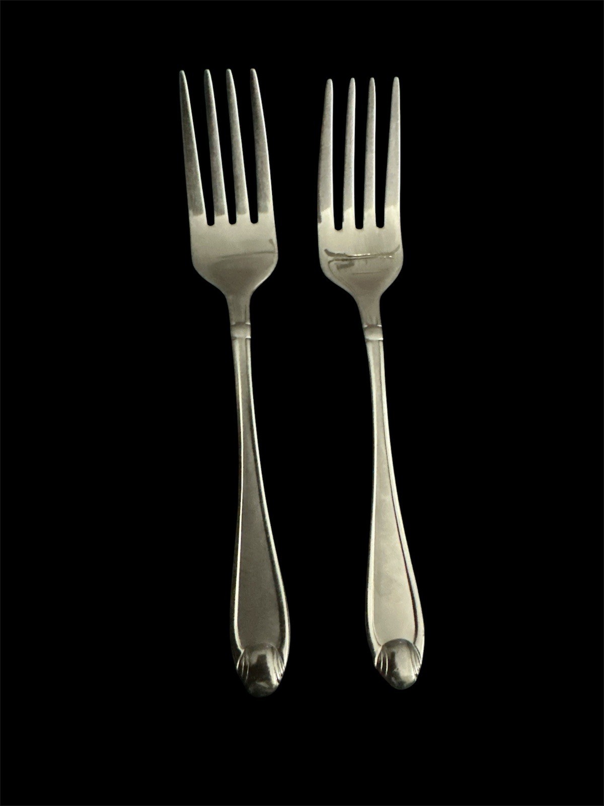 2 pc Oneida Satin Garnet Salad Forks Stainless Steel 18/10 Flatware 7" gallery