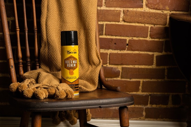Bee's Wax Renew gallery